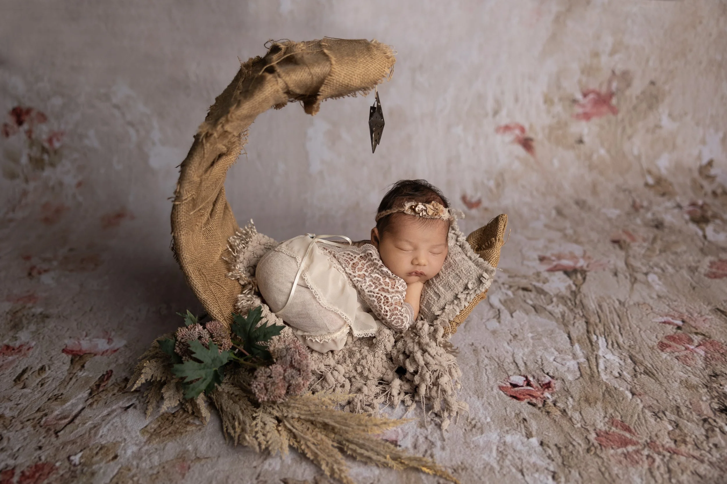 newborn-photography-moon-prop-floral.jpg