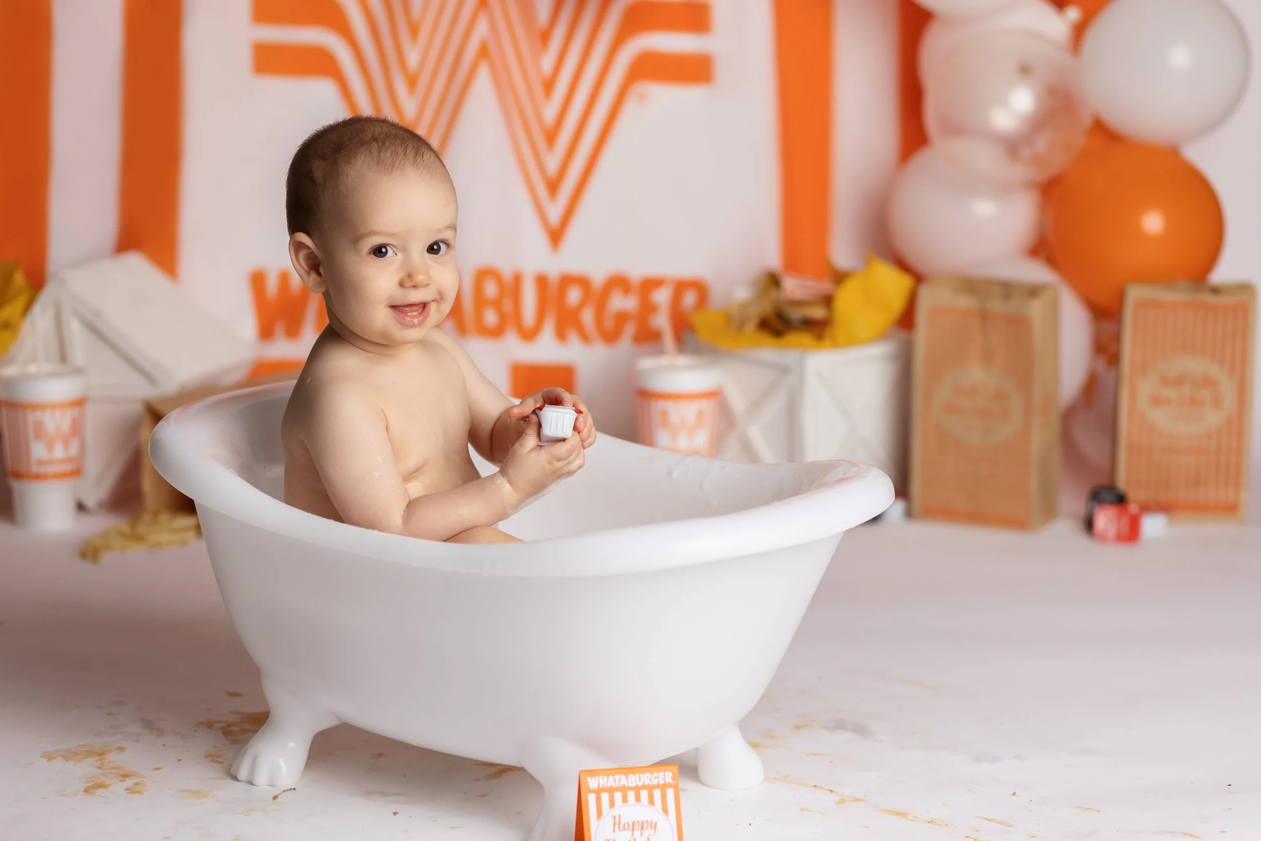 Cake smash bath photo – Whataburger theme first birthday session