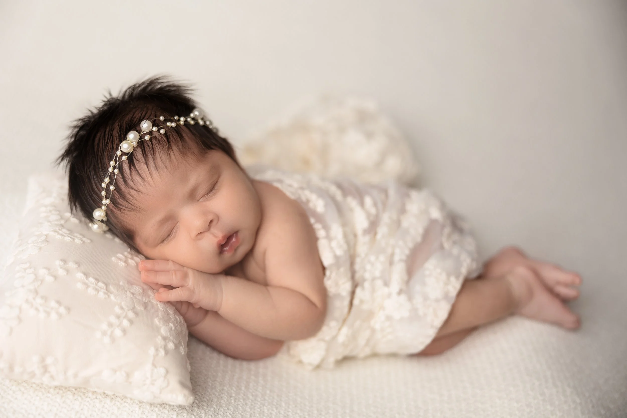 baby-girl-newborn-session-austin