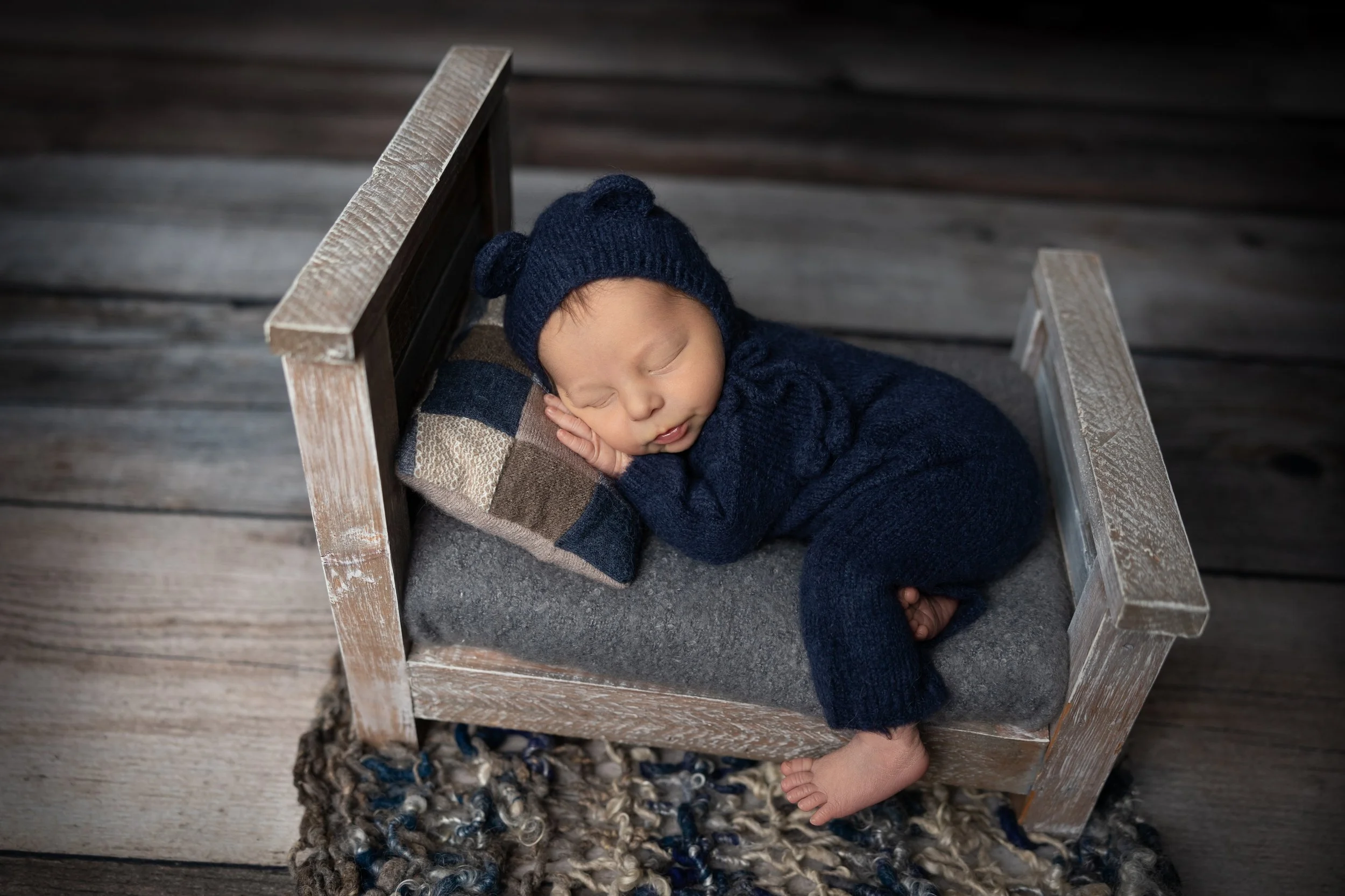 Navy Newborn Bed Styling