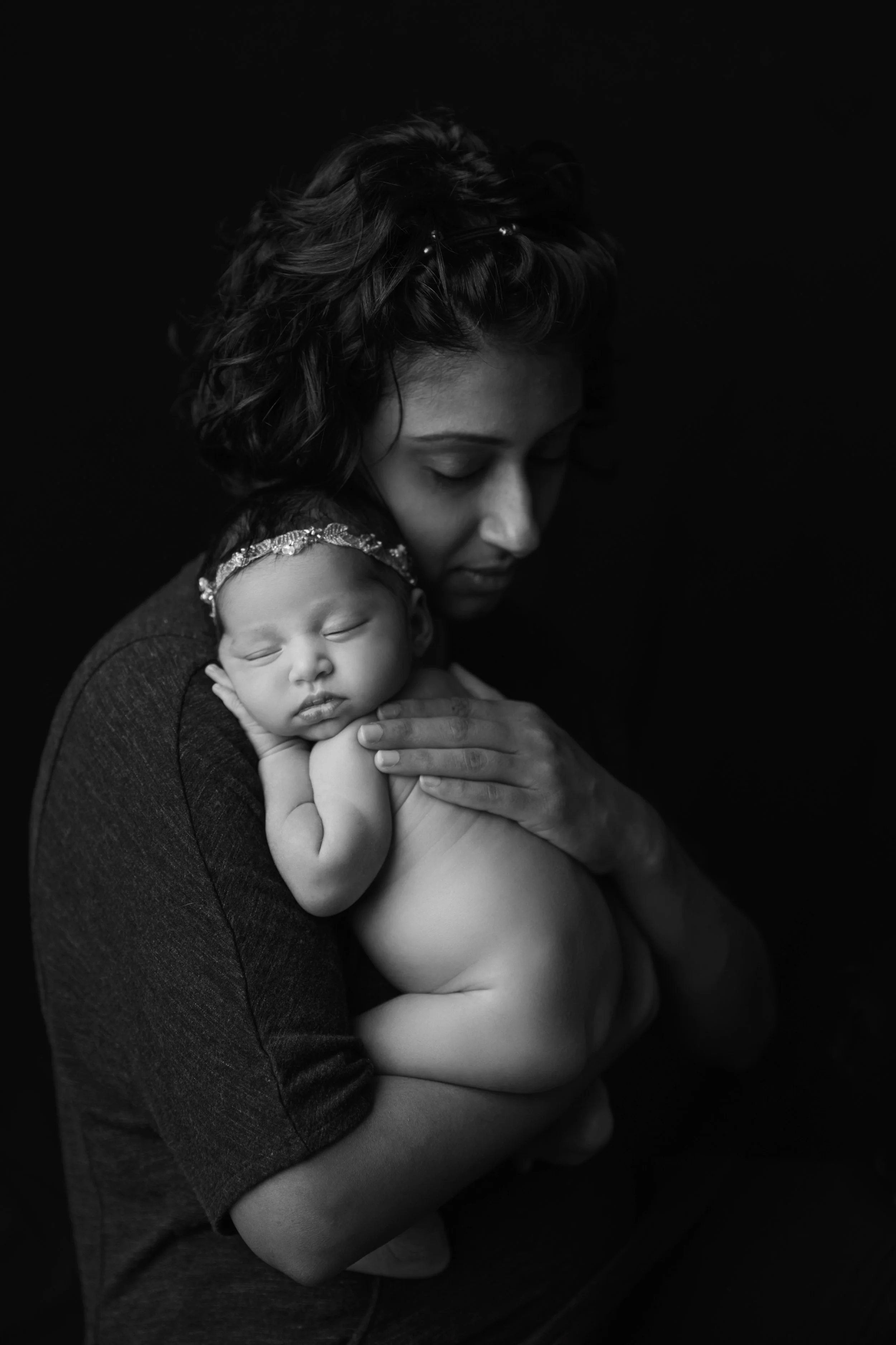 supriya_newborn-31bw.jpg