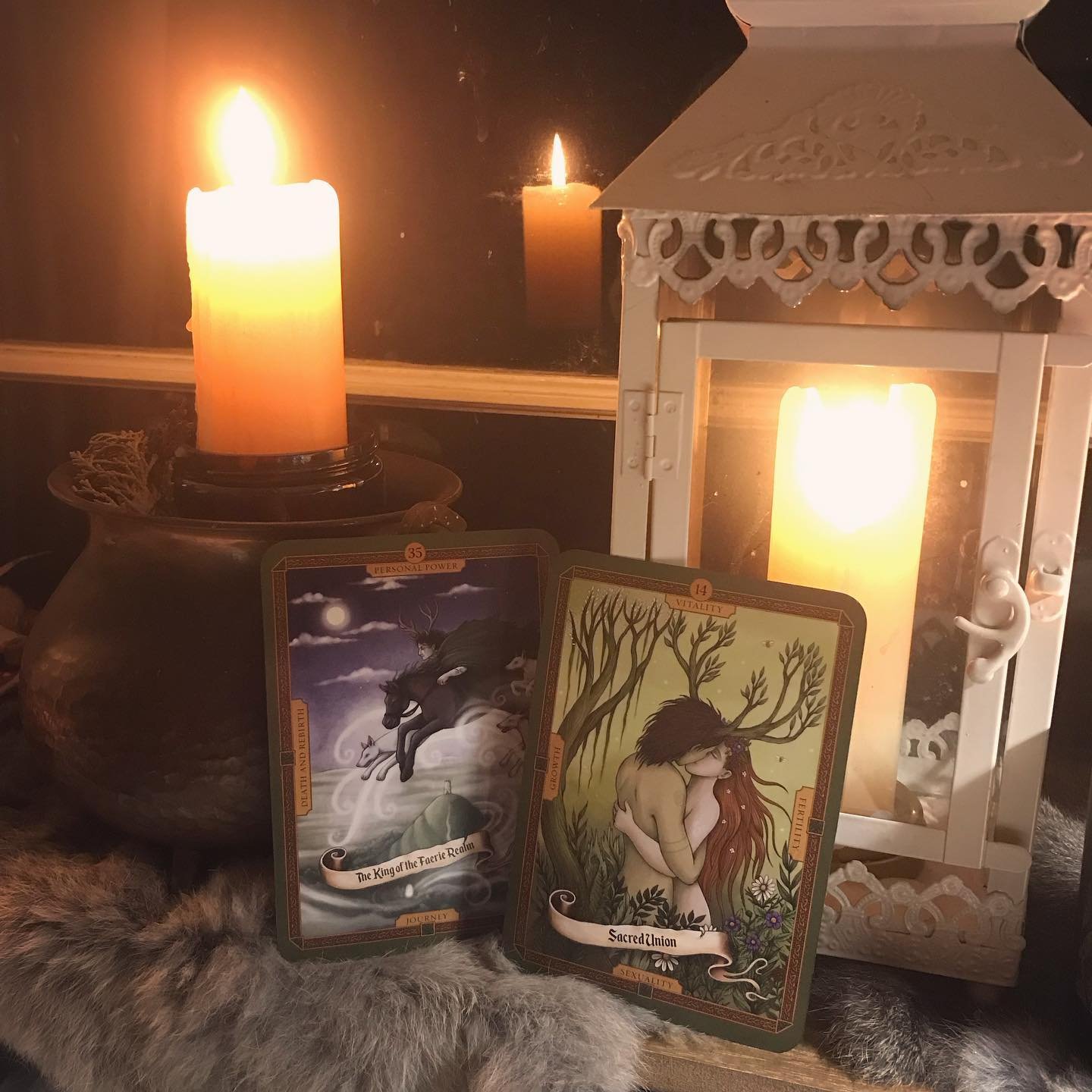 Samhain blessings to you folk in the south&hellip; place a candle in your window to light the way home 🔥
I do believe I might spend the rest of the night making and blessing spirit guardians 🖤
And to you lovely folk in the north enjoy a bountiful B