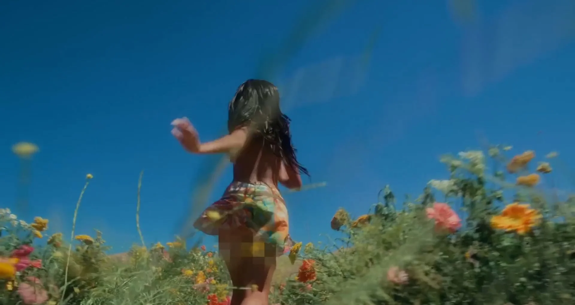 Polo G - Distraction (Official Video).00_07_35_21.Still023.JPG