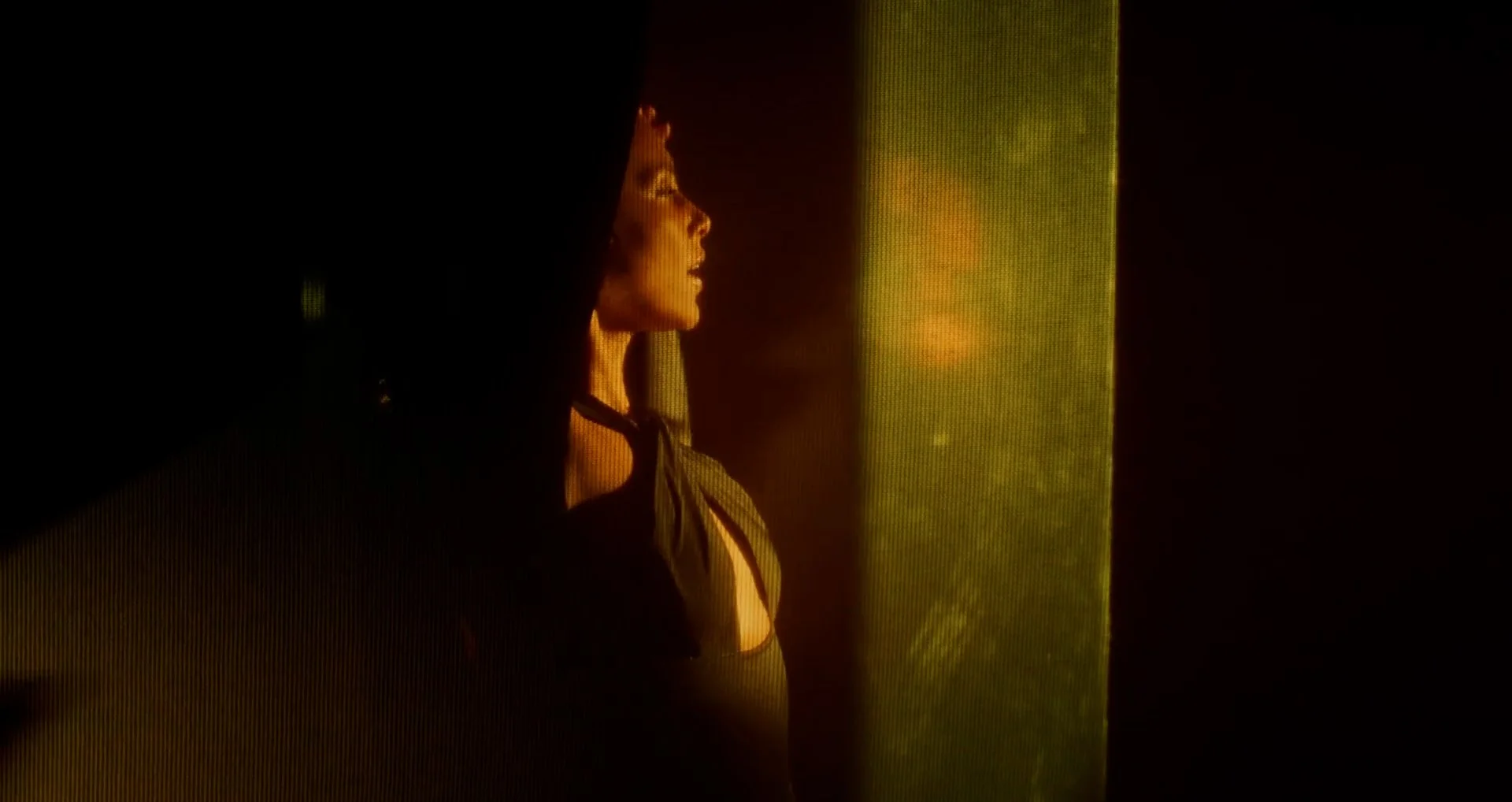 Polo G - Distraction (Official Video).00_11_29_14.Still047.JPG