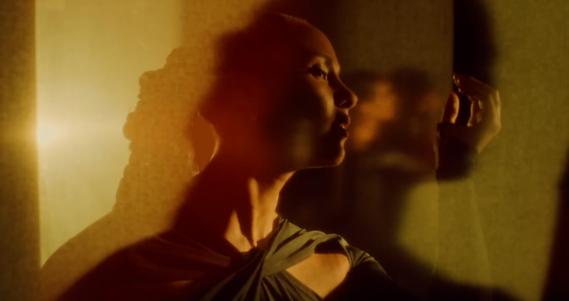 Polo G - Distraction (Official Video).00_12_44_17.Still054.JPG