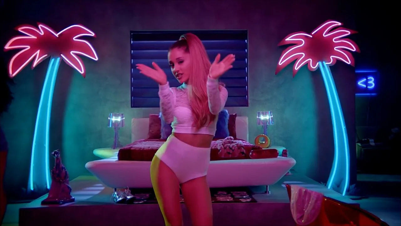 Drake - HYFR (Hell Ya Fucking Right) (Explicit) ft. Lil Wayne.00_51_11_02.Still221.jpg