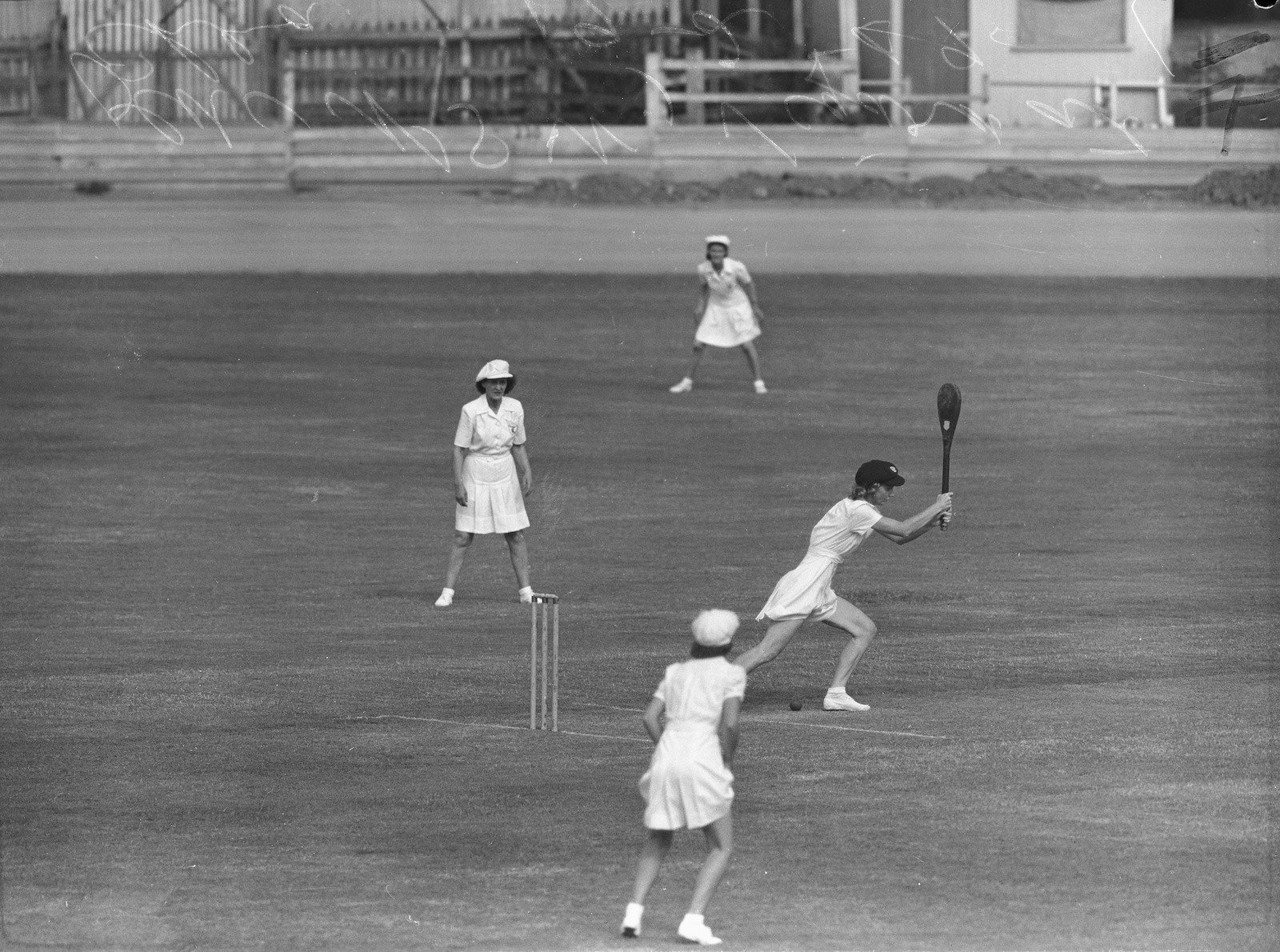 Vigoro players during New South Wales and Queensland match, Brisbane, 1949 (make portrait)