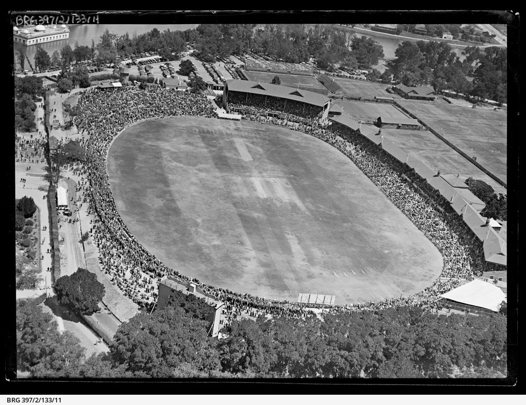 11 Aerial view of Adelaide Oval 1929