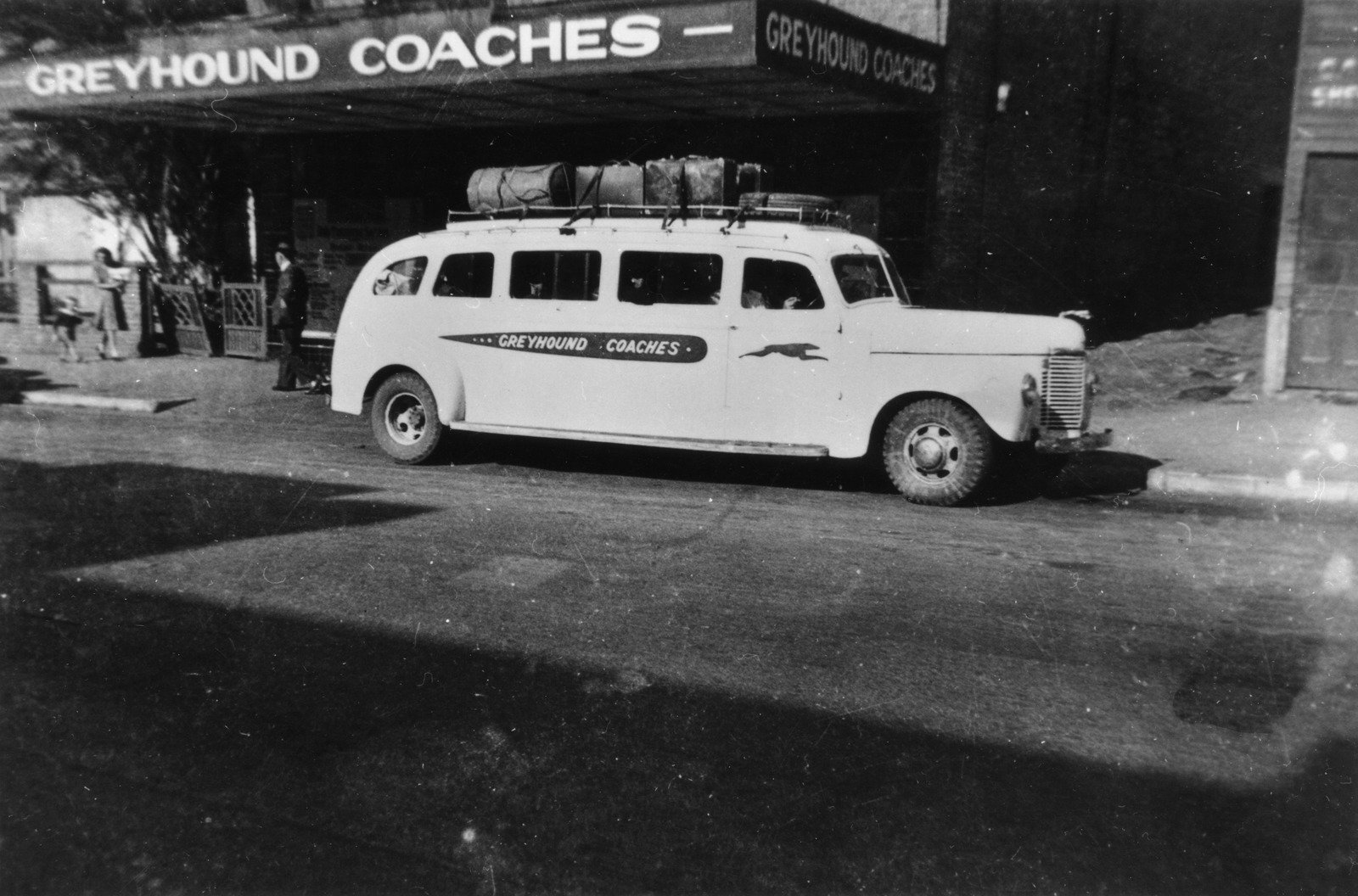 Greyhound coach outside the bus station, South Brisbane, Queensland, ca. 1941