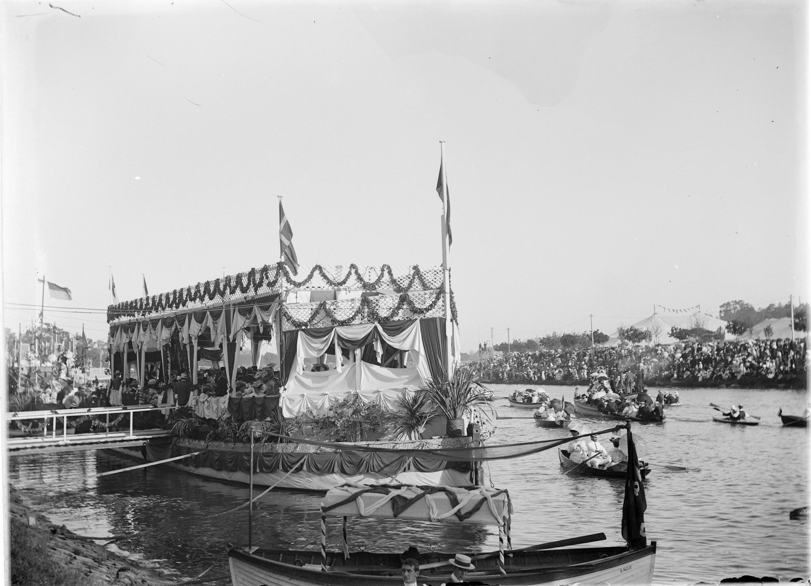 Decorated boats and floating pavilions - Henley on Yarra 1900-1914 6