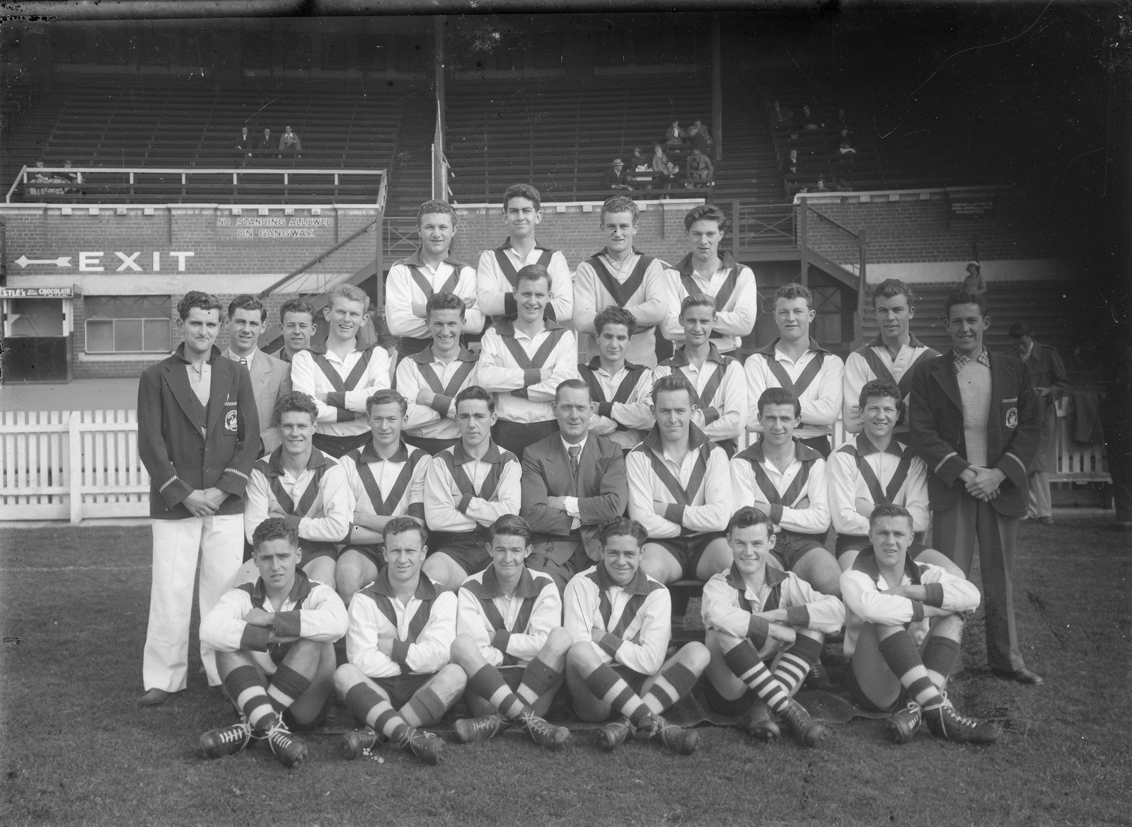 South Melbourne Football Club, team photo Unknown date 1920-50 1