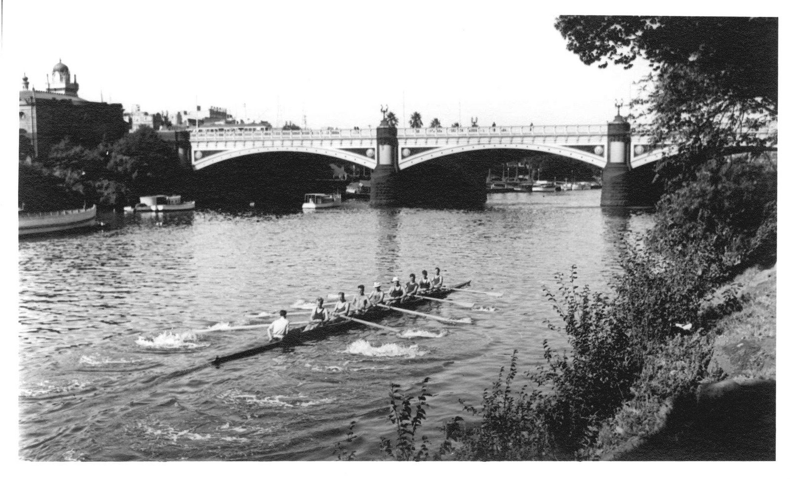 Rowing on the Yarra River 1940
