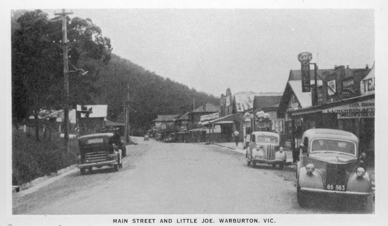 Warburton Main Street Postcard 1940s