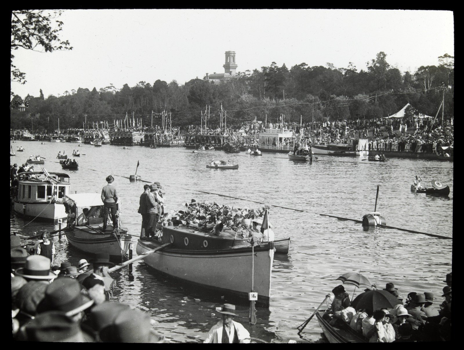 Decorated boats and floating pavilions - Henley on Yarra 1900-1914 7