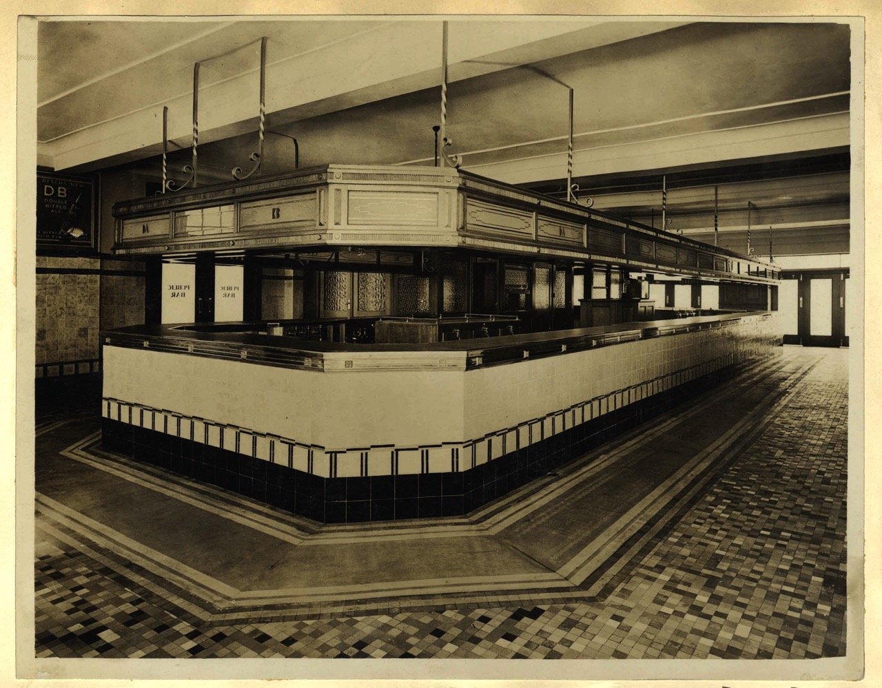Golden Sheaf Hotel, Double Bay Public bar 1936