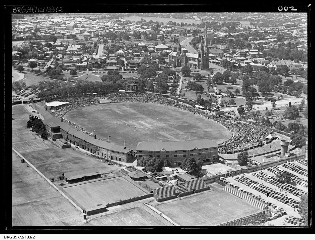 02 Aerial view of 1929 Ashes Test Match