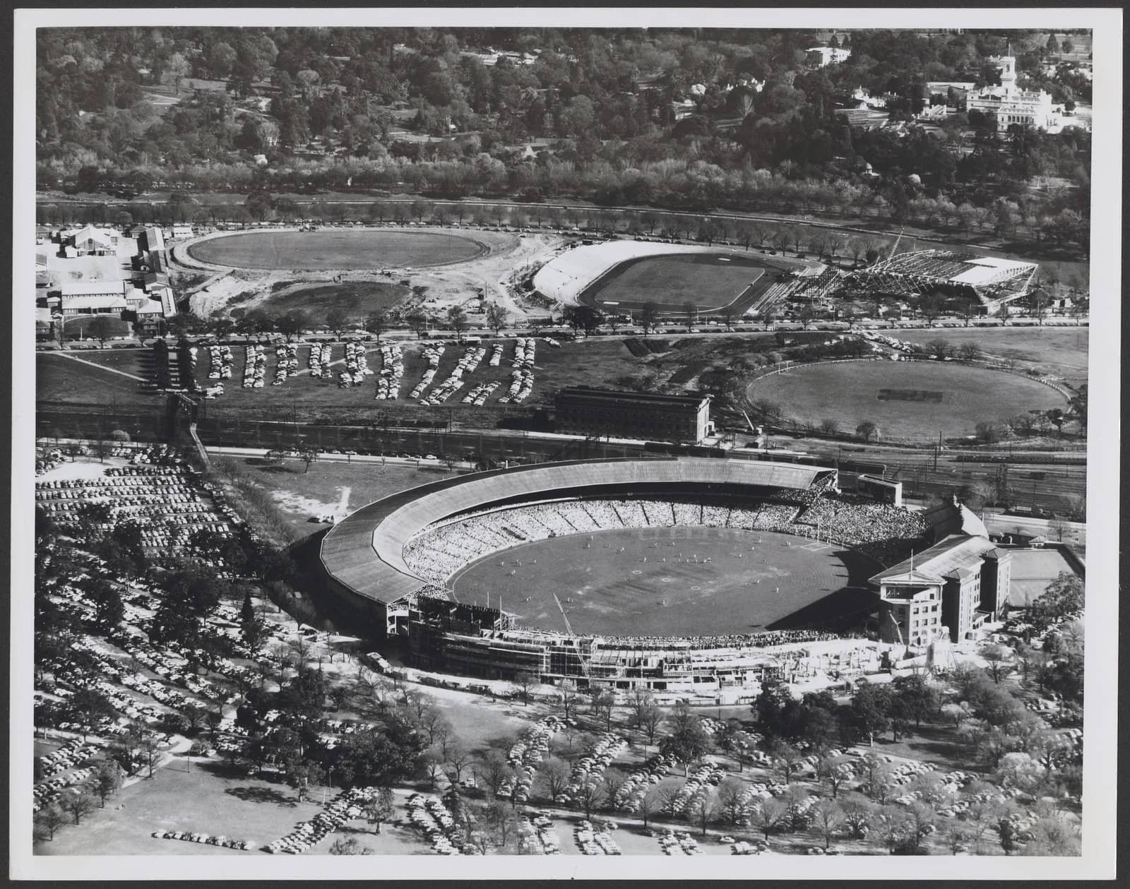 Aerial view of the Melbourne Cricket Ground 1955