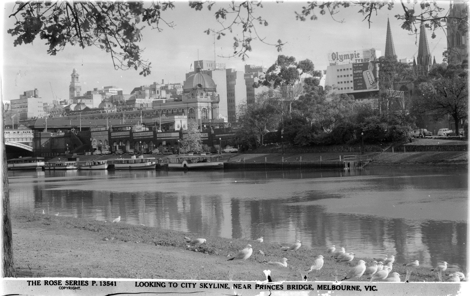 Melbourne - Princes Bridge Melbourne 1950s
