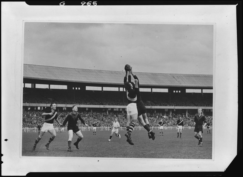 Richmond vs Melbourne football match PROV