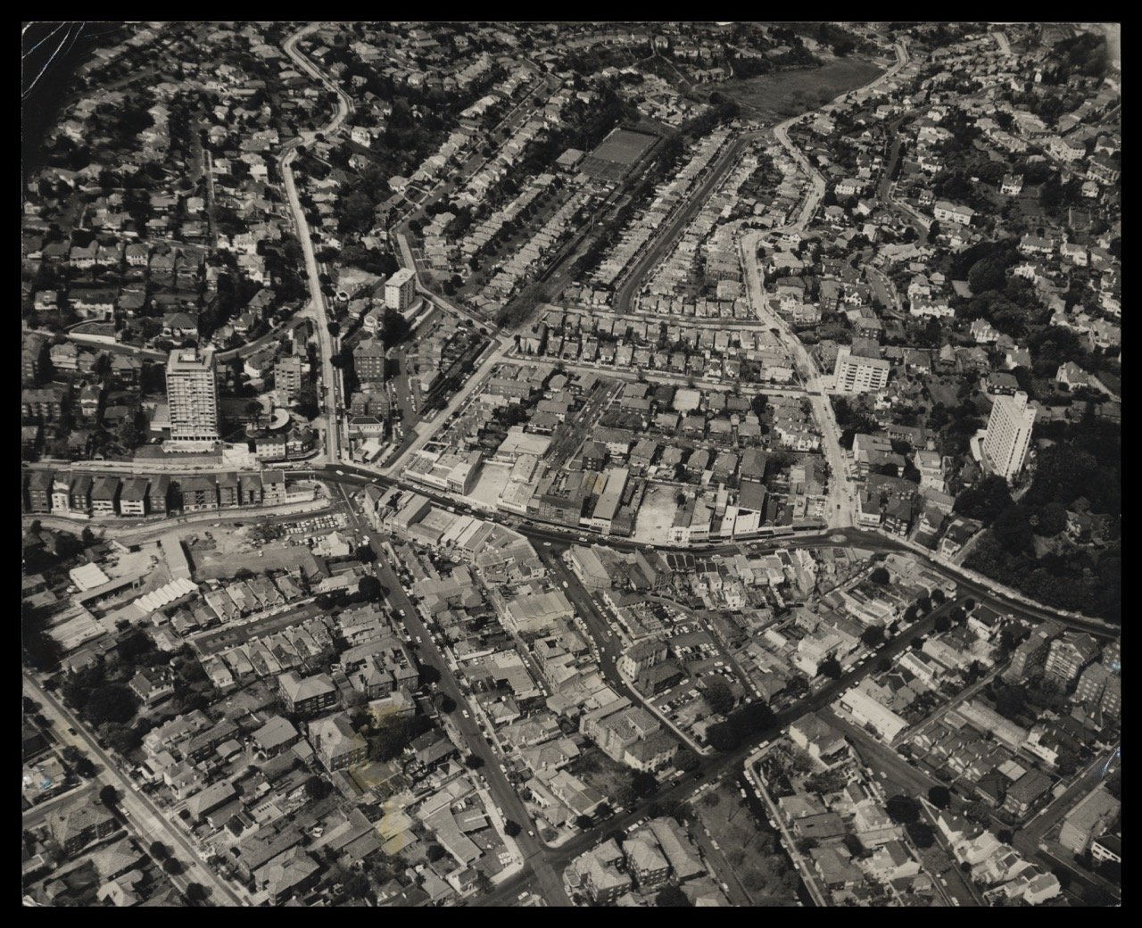 Golden Sheaf Hotel, Double Bay Front 1930s Aerial