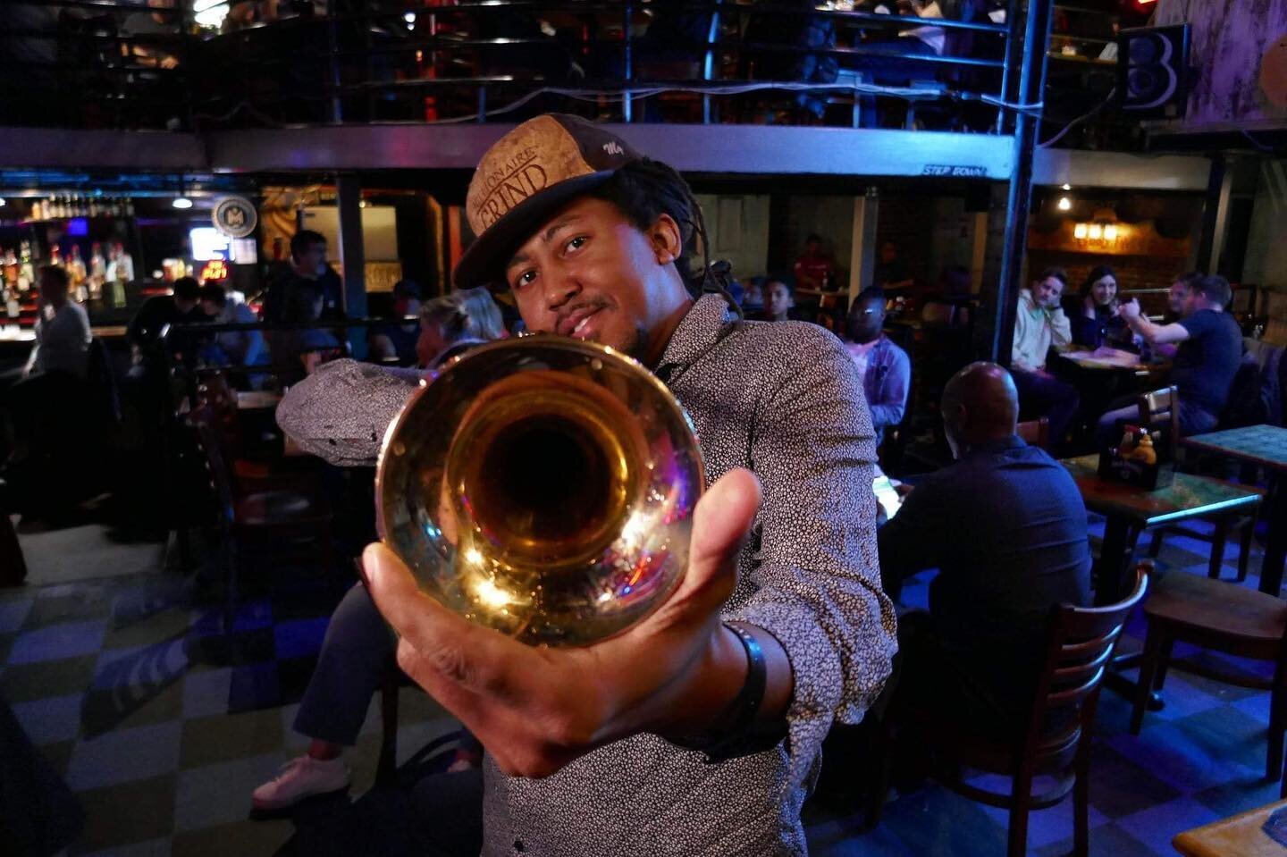 Got To Bring Some Of These Funky Brass Sounds To @bbkingsmemphis , compliments of @impatsax 

📸 @instawesomatic 

#BealeStreetsYoungestLivingLegend #BealeStreetHorns #BealeStreetBrass #BealeSt #BealeStreet #MemphisMusicians #TouringMusician #WorldTr