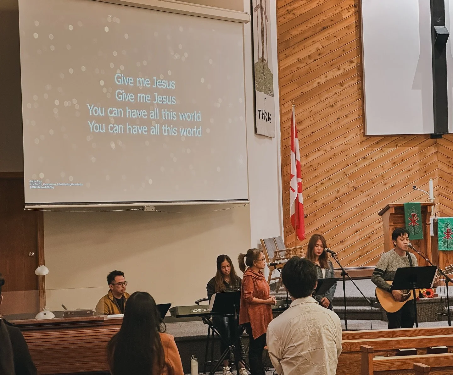 🎶 &ldquo;More than silver, more than gold
You are the treasure that I hold
Now that I&rsquo;ve tasted of Your goodness
Nothing else will satisfy
Just give me Jesus
Give me Jesus&rdquo; 🙌🏼 🙌🏼

May this be our prayer.