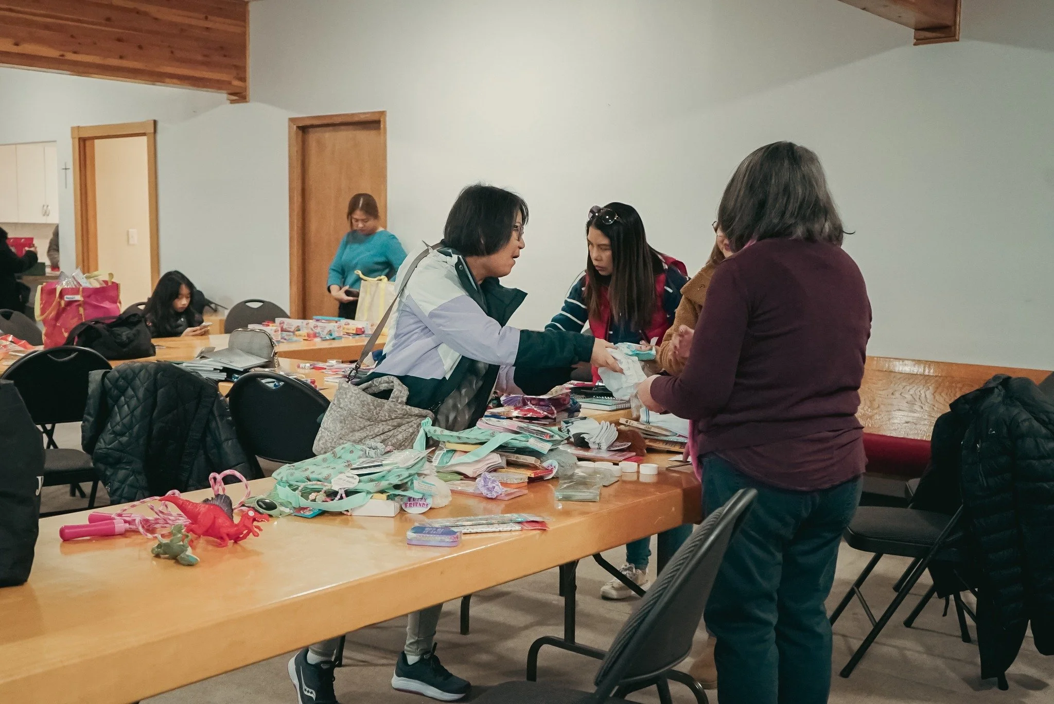 Operation Christmas Child Packing Party! 

Thank you, everyone, who came out to pack shoeboxes to deliver gifts and of course the Good News of Jesus Christ to children around the world! 
.
.
.
 #livinggracechurch #operationchristmaschild