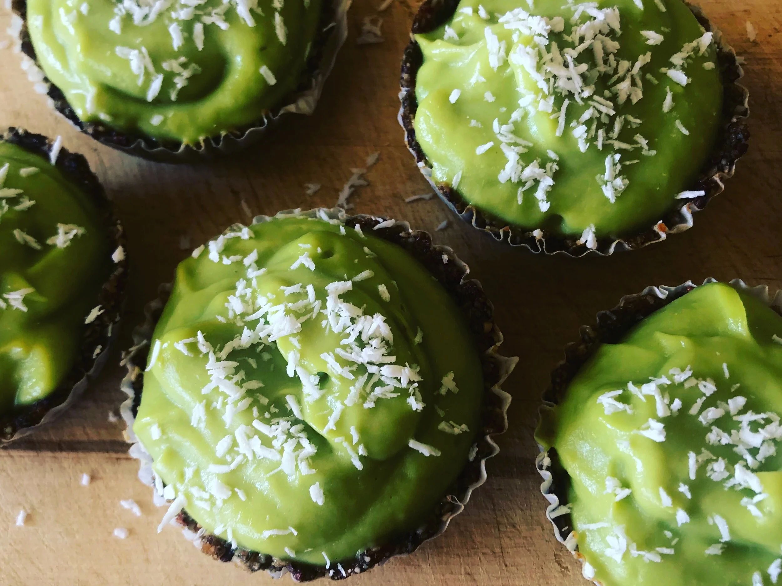 Raw avocado lime tarts recipe