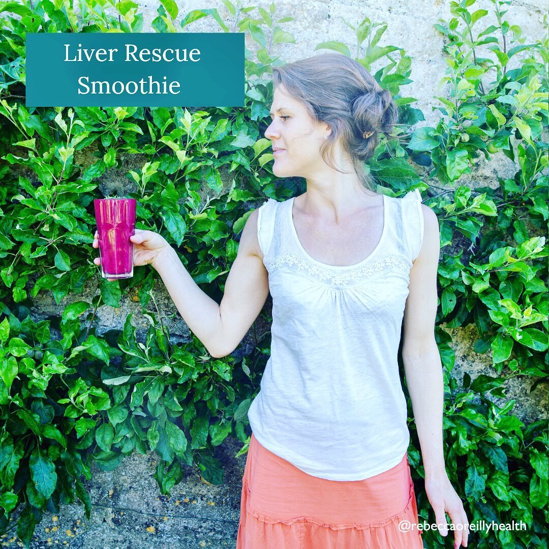 Liver Rescue Smoothie 💚

When it comes to using food as medicine, liver rescue smoothie comes top of my protocol list. The vibrant pink colour, which comes from the dragon fruit (pitaya) makes me light up inside and out. The red pigment in the pitay