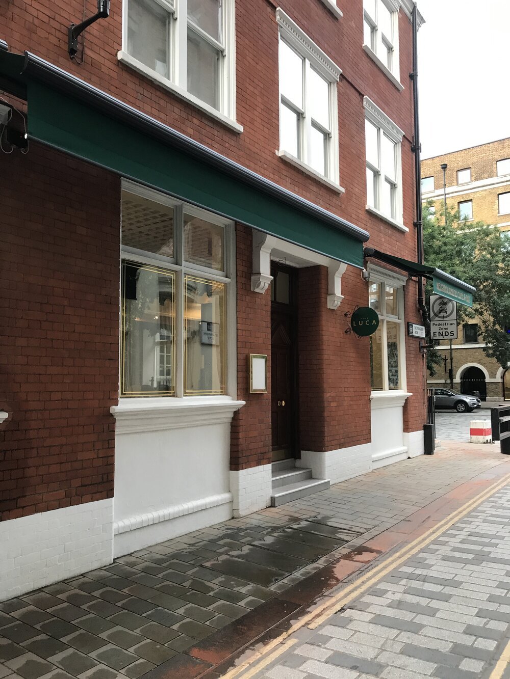 CAFE LUCA PROJECT GREATER LONDON | PARS CASSETTE AWNING | Awning System