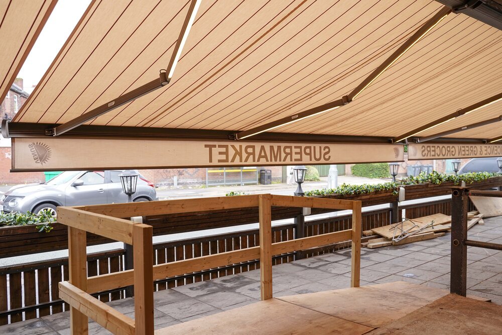 VENUS SUPERMARKET, GREATER MANCHESTER | Pars Plus Luxe Cassette Awning