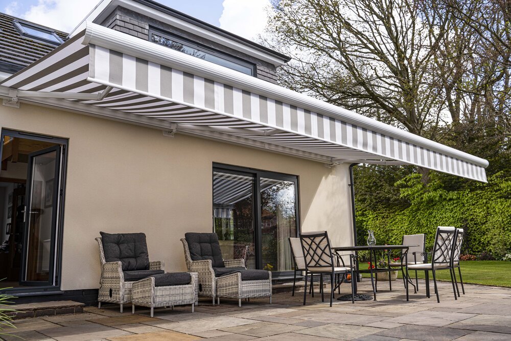 STOCKPORT PROJECT, GREATER MANCHESTER | Pars Plus Cassette Awning