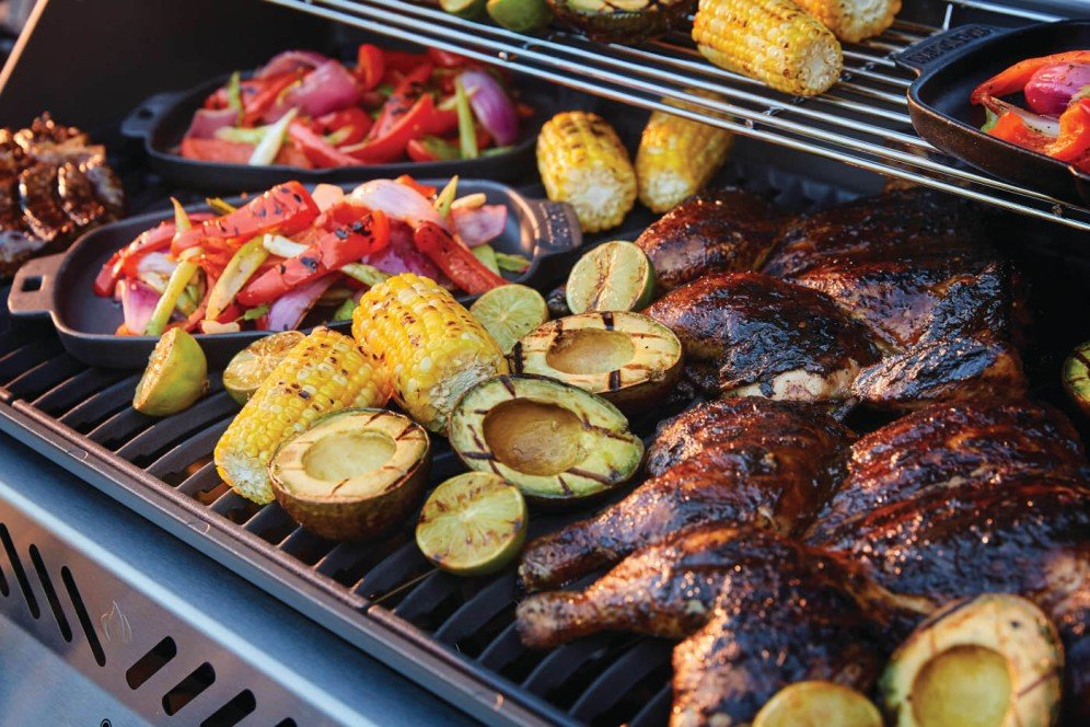 RXT625SIBPSS-1-CH-Web-Gallery-05-Rogue-RXT625RSIBPSS-Life-Detail-Food-1.jpg