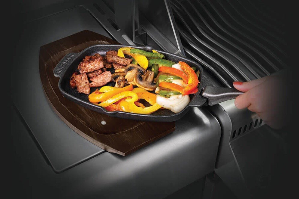 56008-Web-Gallery-03-56008-castIronsizzleplatter-inuse.jpg
