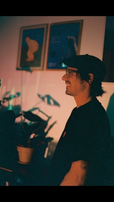 0028567985_10.jpg