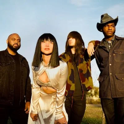 khruangbin-and-leon-bridges-texas-moon-ep-out-today-226424.jpg copia.jpg