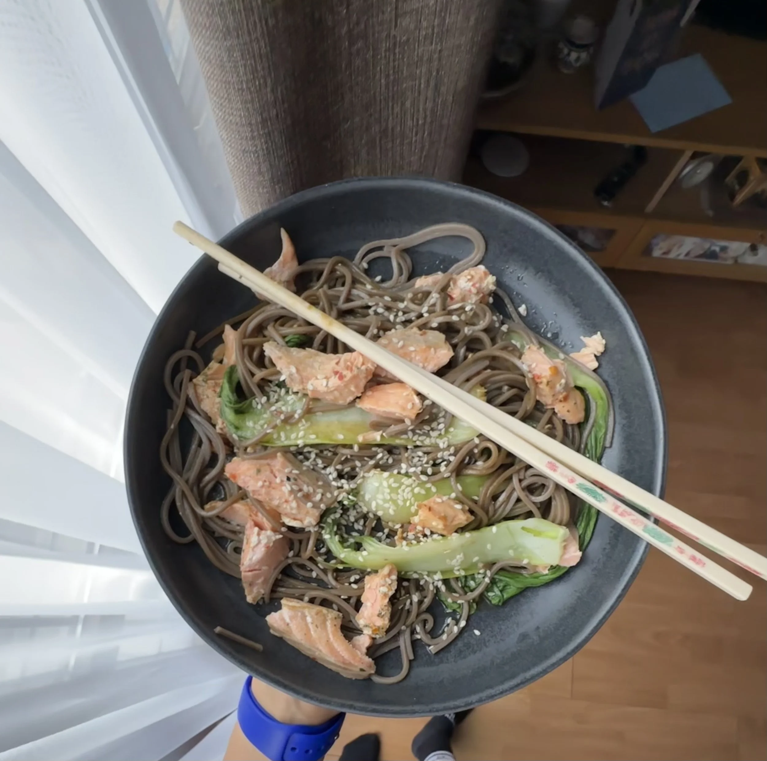 Salmon soba noodles — cosas de la sara