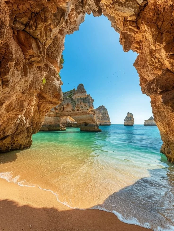 Algarve, Portugal 🇵🇹.jpeg
