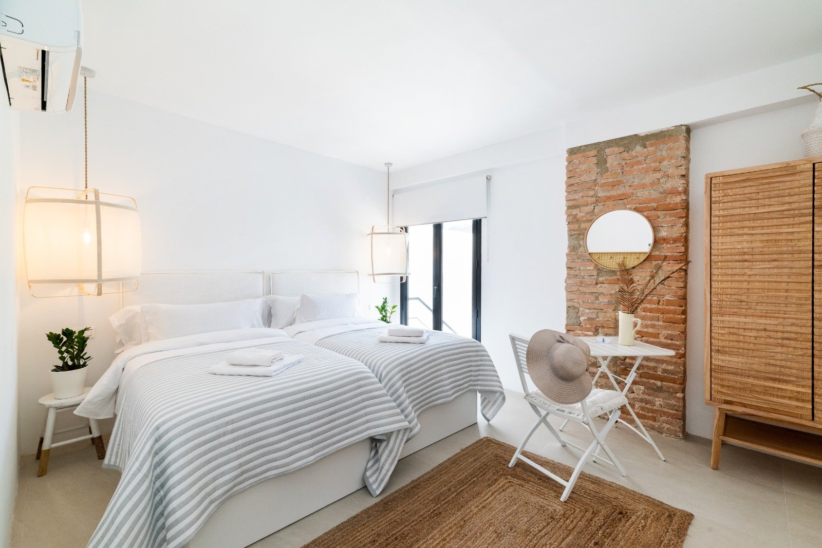 SUITE 5.jpg