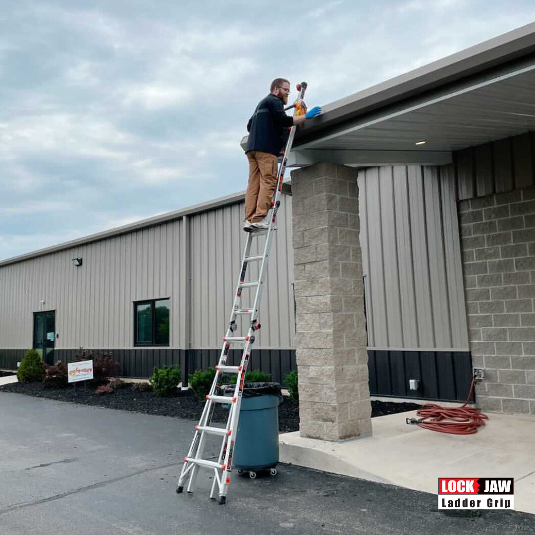 Safety First! 🚧

When it comes to climbing, a ladder stabilizer is your trusted companion. It's not just an accessory, it's a game-changer for safety. 💪

Let's prioritize safety like never before! 

#lockjaw #lockjawladdergrip #ladderstabilizer #ro