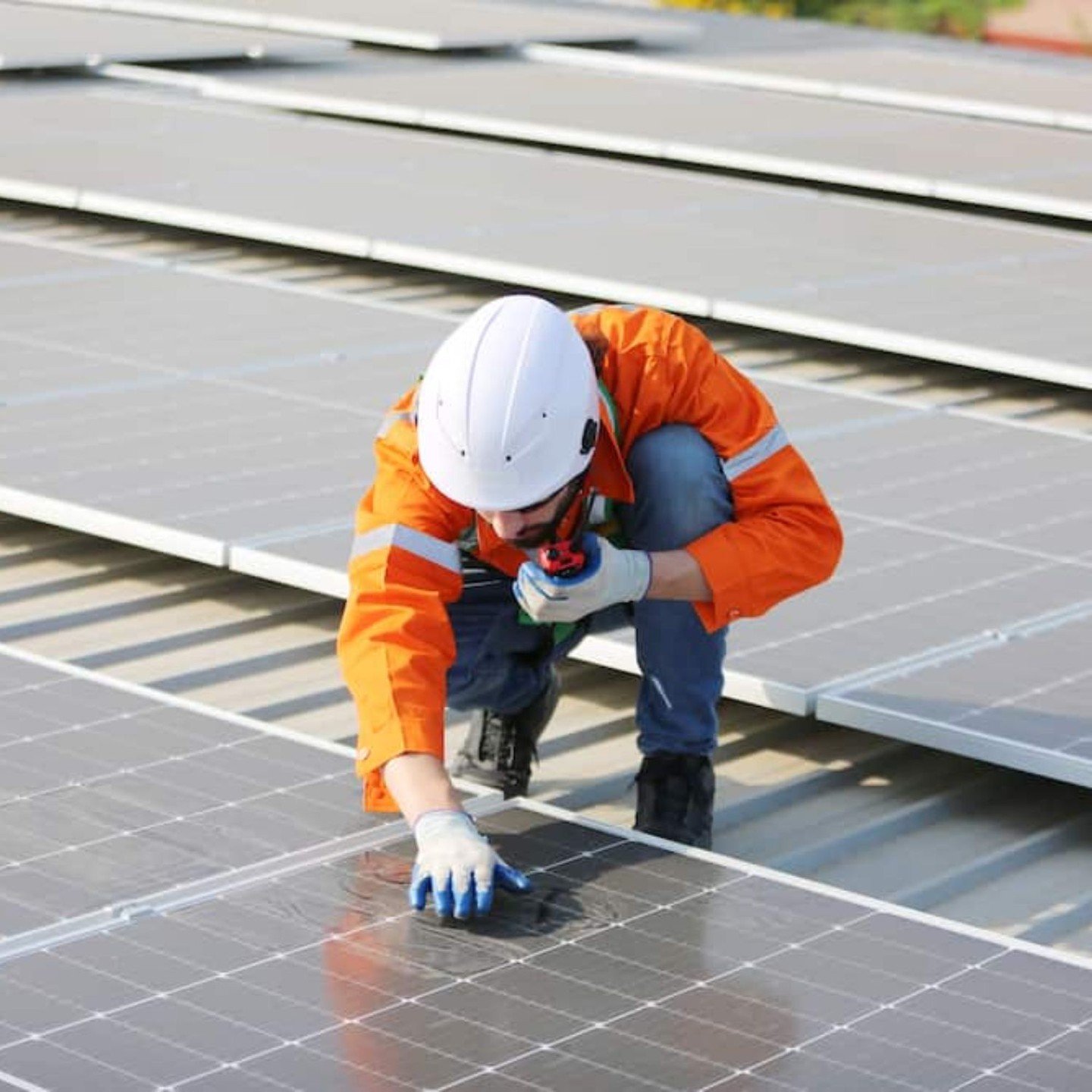 Roof safety should be top of mind.

Turns out, how you access your roof can make or break the whole process.

Using tools like ladder stabilizers is key to avoiding accidents.

Ever considered how weather impacts your rooftop plans?

#SolarSafetyTips
