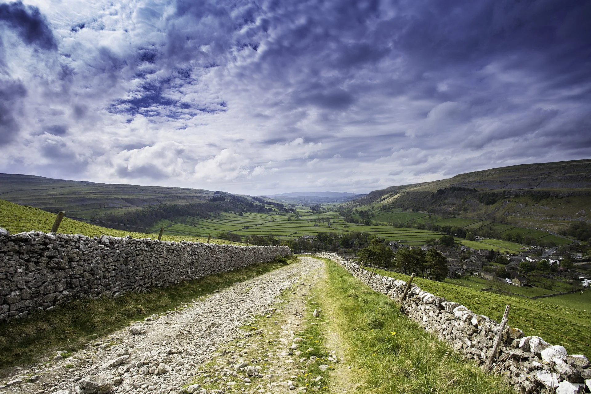 Dramatic-skies-over-Kettlewell-North-Yorkshire-680225176_5472x3648 copy.jpg