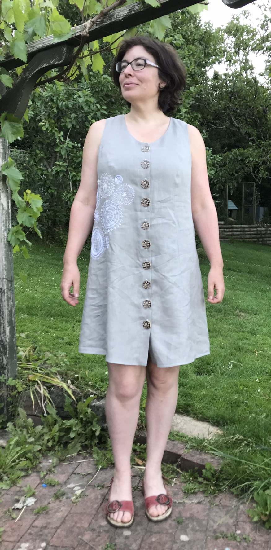 Front view in garden 2.png