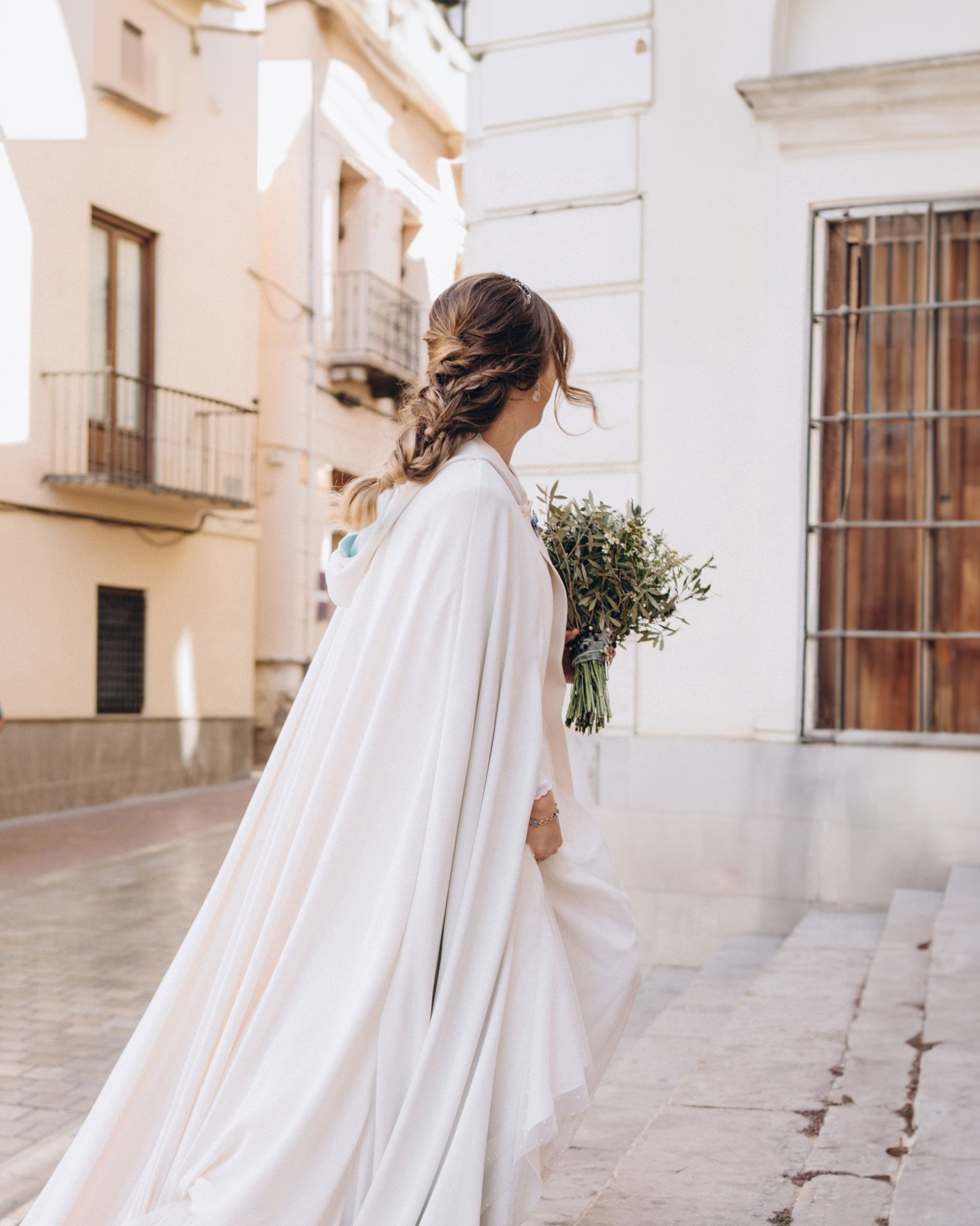 Entradas de novias bonitas 🤍

@belsantaolalla
@trilby_events
@peluqueria_montesinos
@amparocarmona_g
@armiflor_floresconamor

#bodasgranada #fotografobodasgranada #weddinginspiration #novias2025 #weddingphotographer #detallesdeboda