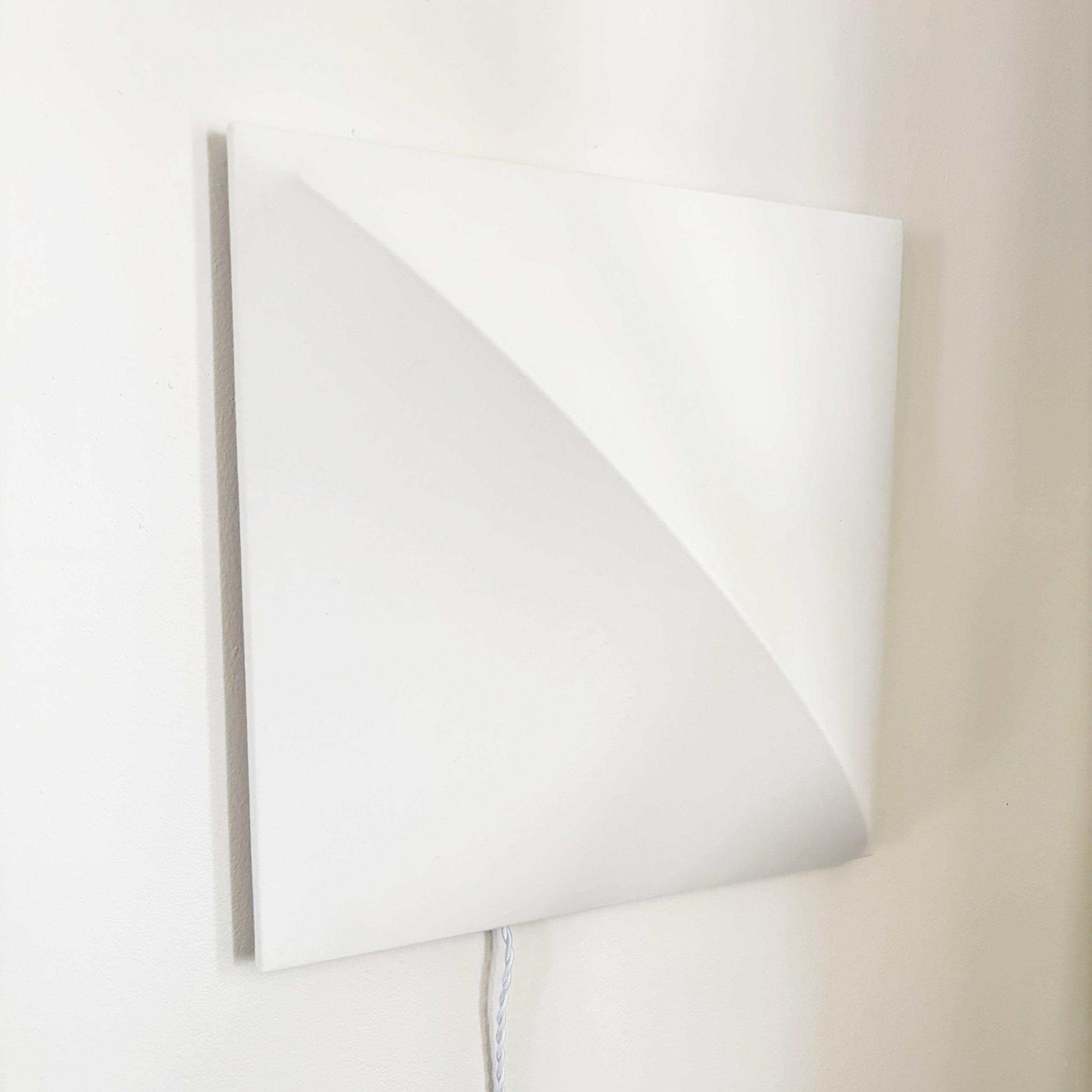 Model-Saori-Ceiling-Lamp-by-Kazuhide-Takahama-for-Sirrah-2.jpg
