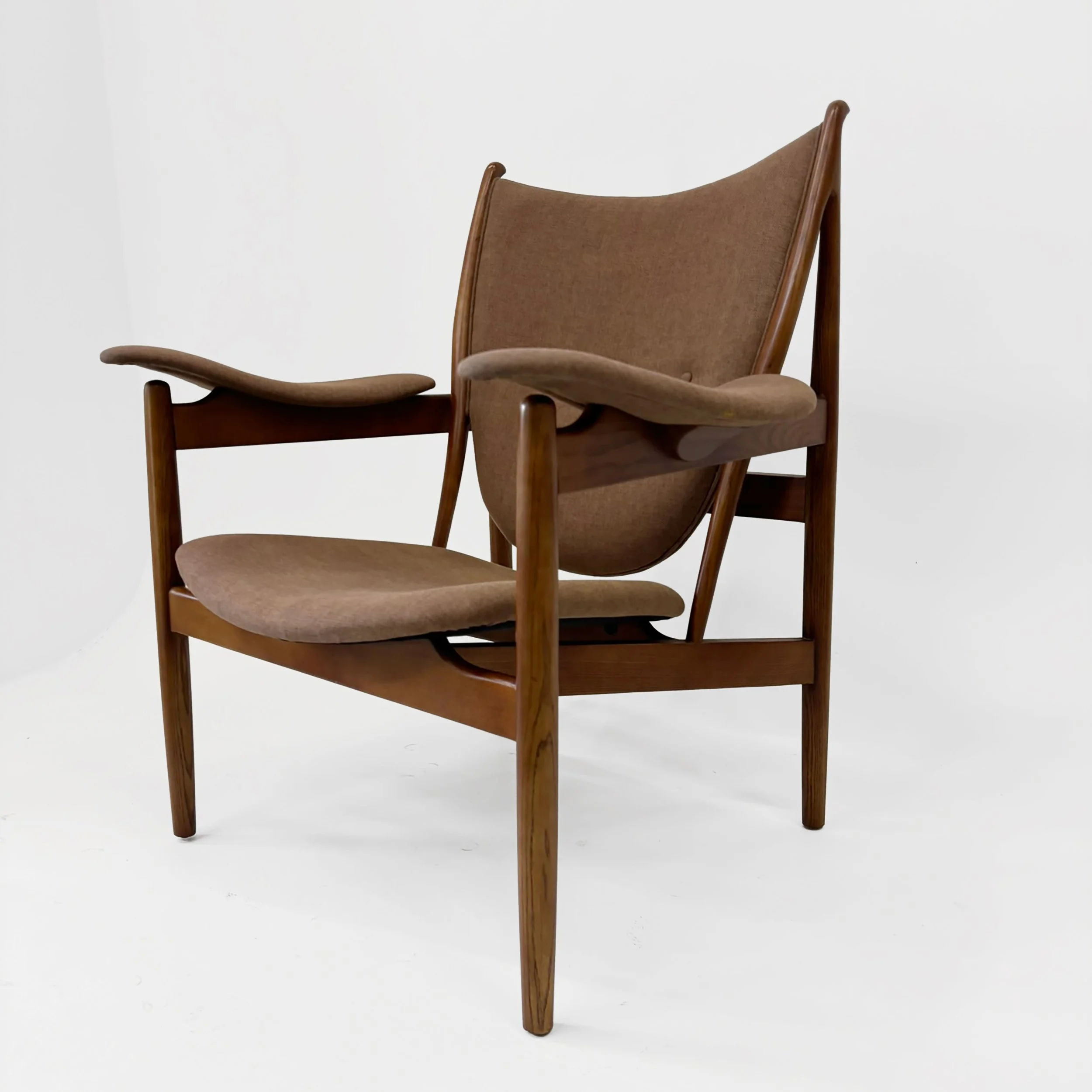 Finn Juhl Style Chieftain Chair