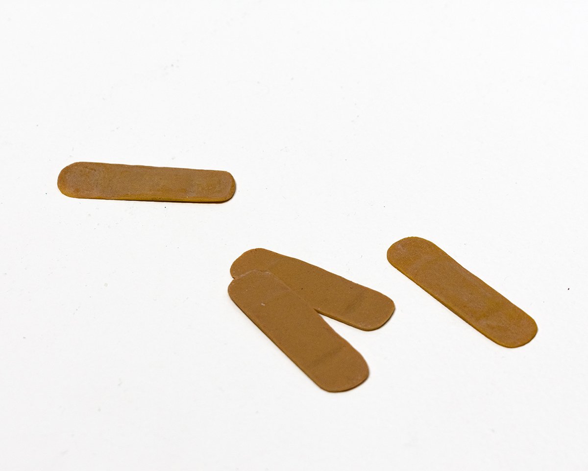 Band Aids Glass 2”x0.5x.03”