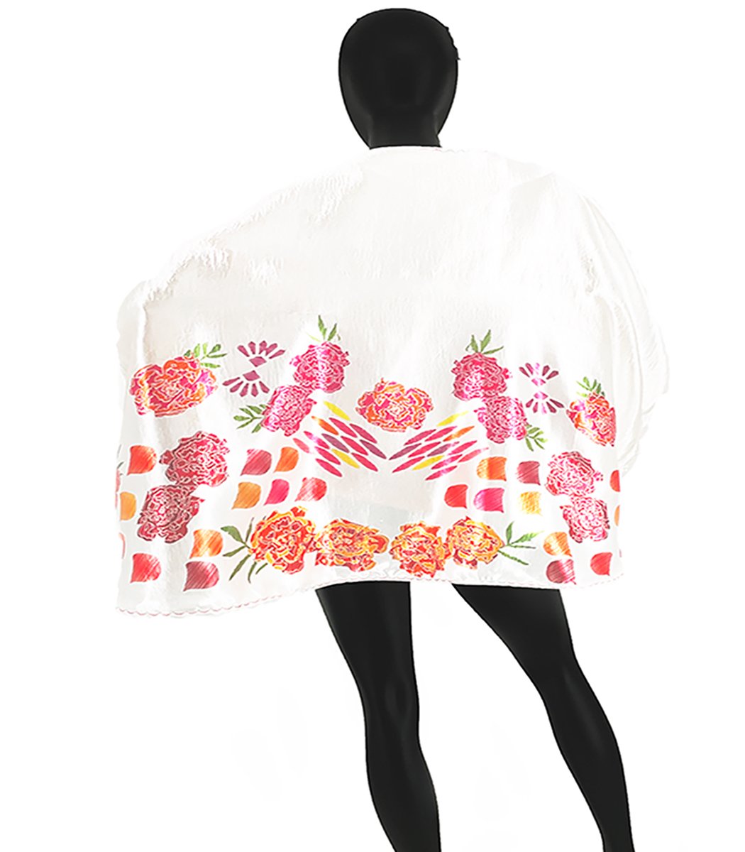 Envuelto en recuerdos fall 2022
poly satin - poly velvet - sublimation ink - acrylic Size : juniors size 4