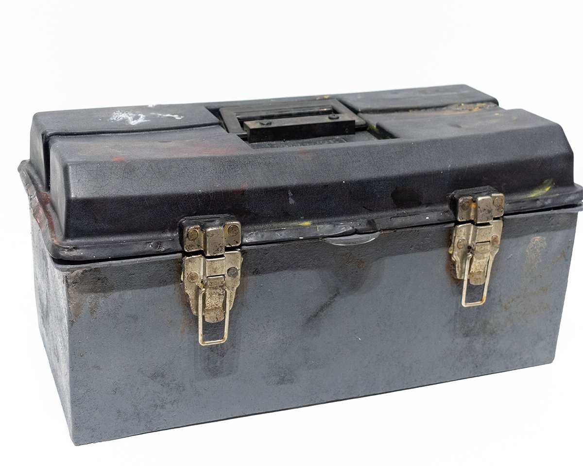 Tool Box
2023
Ceramic, Underglaze, Glaze, Epoxy Sculpt, Acrylic Paint, Dirt, Original Hardware, Epoxy 17.5”x10”x9"