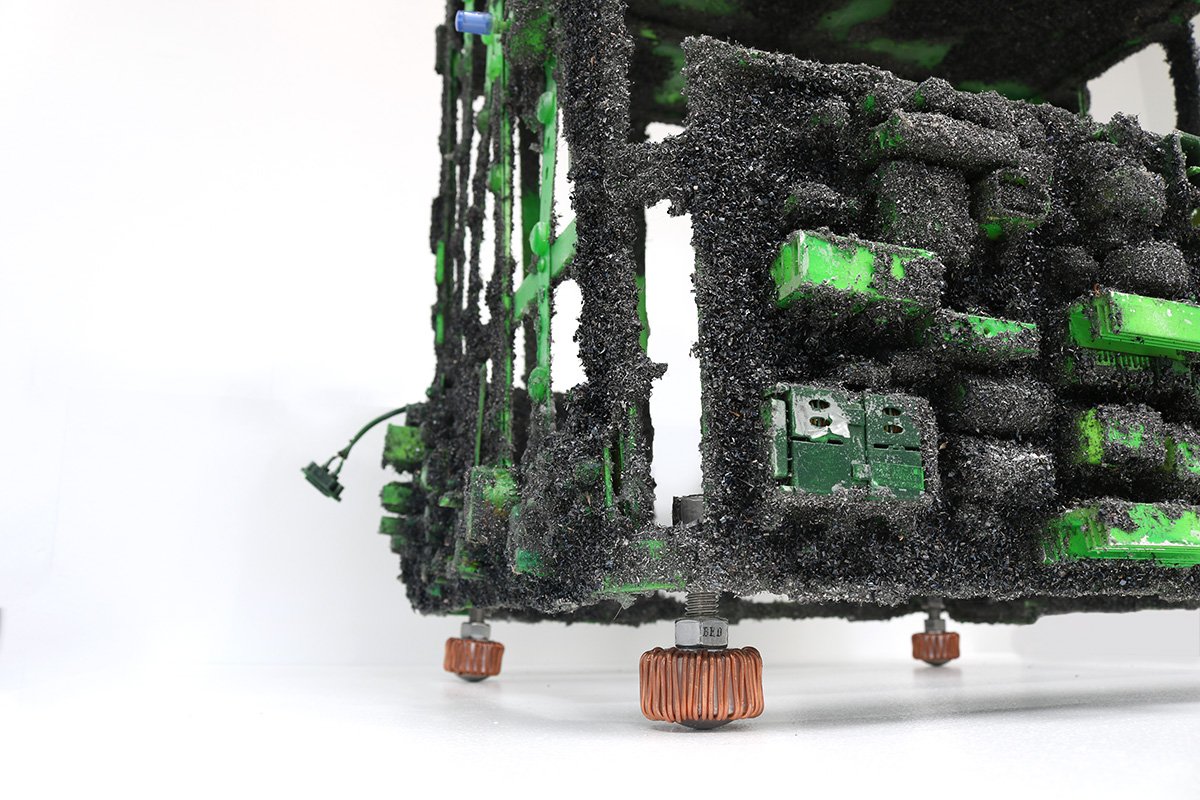 Green Apple, 2023
Found Objects, Steel 18”x18”x24”